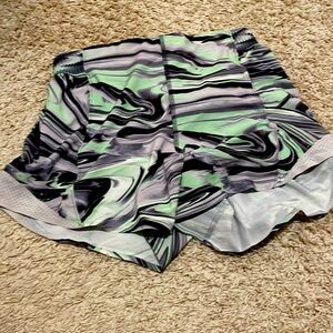 Lululemon hottie hot short